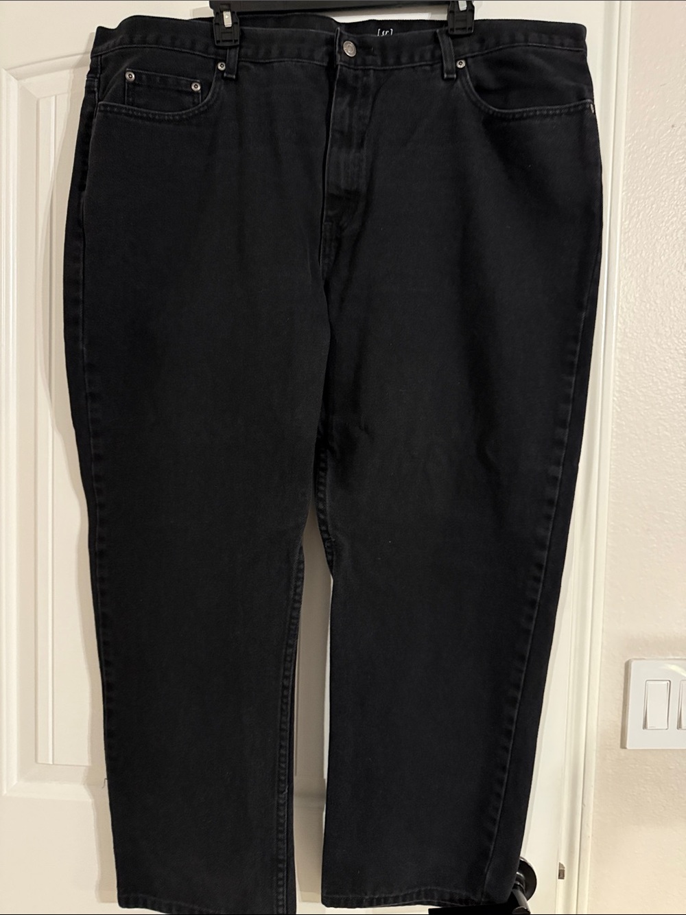 George Slim Straight Men's Jeans in Black